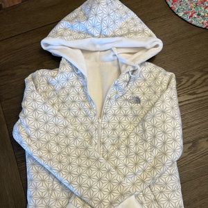 Reversible North Face jacket. Size Medium Patterned/Solid Excellent Condition